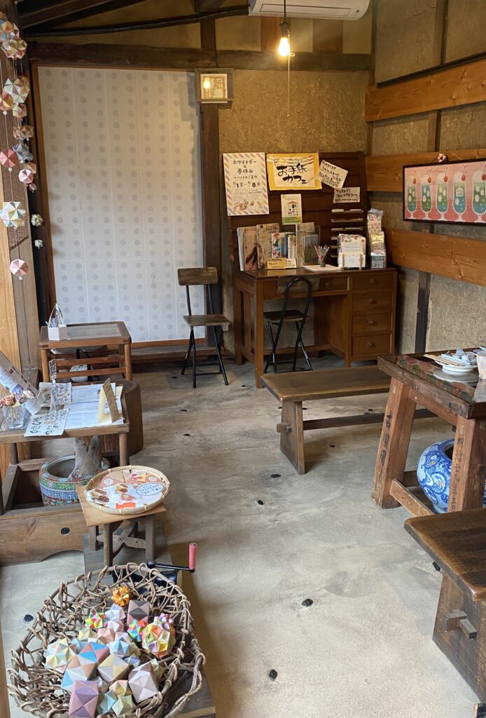 こちらでアイスコーヒーをいただきました